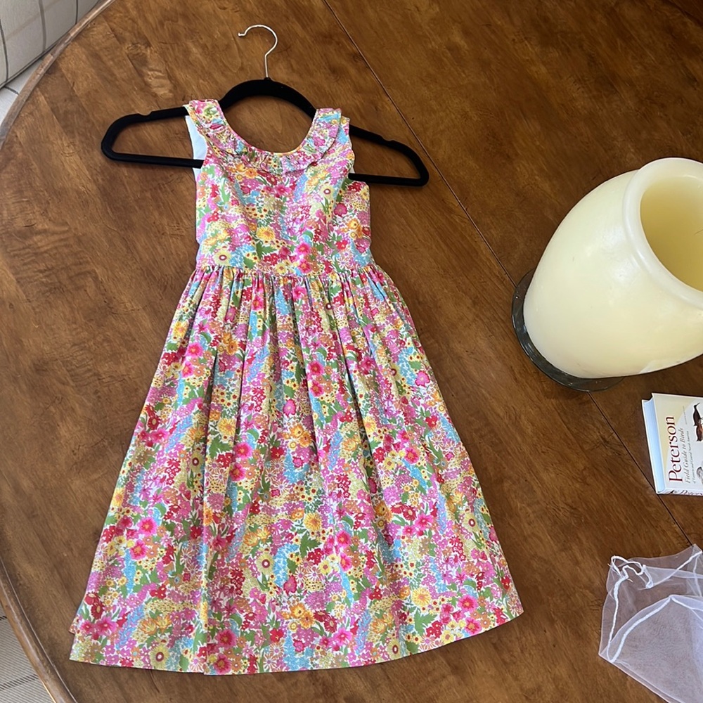 Girls size 6 floral dress by Oscar  de la Renta
